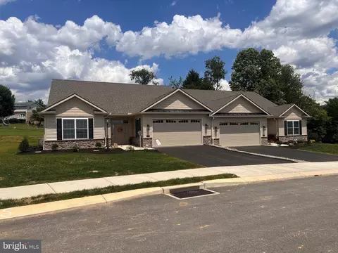 515 High Meadow Way, York, PA 17402