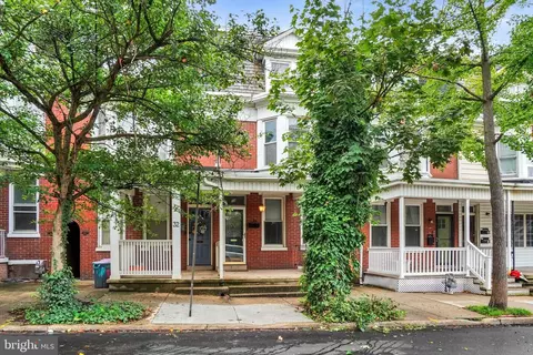 34 N Albemarle St, York, PA 17403