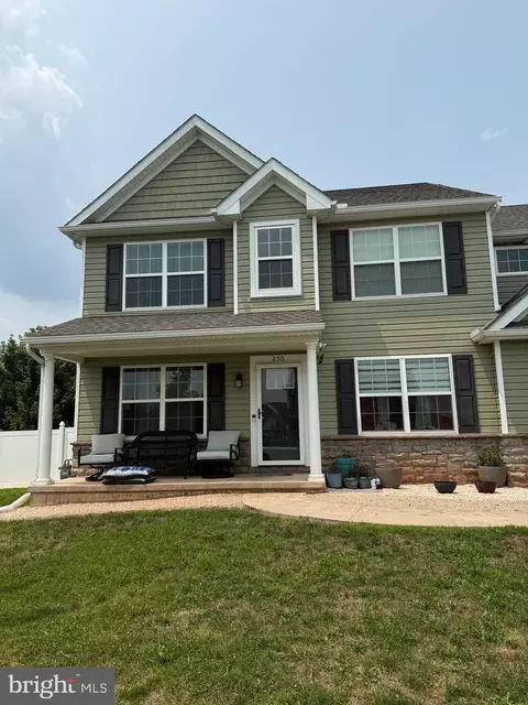 250 Callie Dr, York, PA 17404