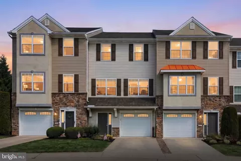 2432 Schultz Way, York, PA 17402