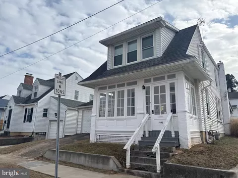 1498 W Poplar Ter, York, PA 17404