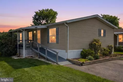 123 Mimosa Dr, York, PA 17402
