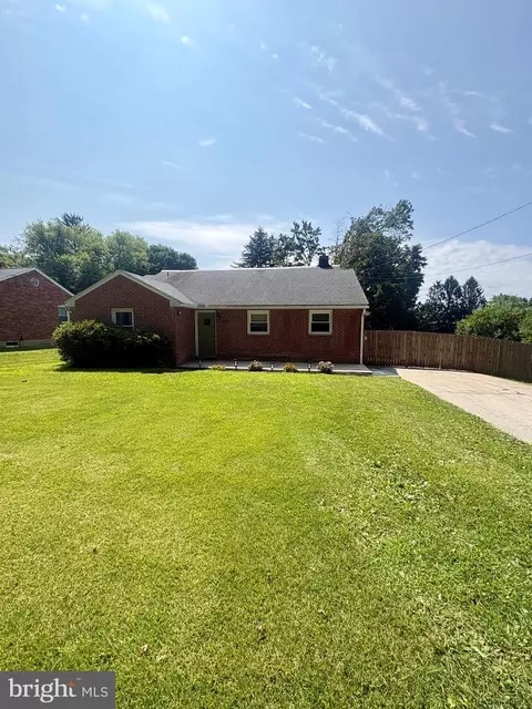 2166 Ridgewood Rd, York, PA 17406