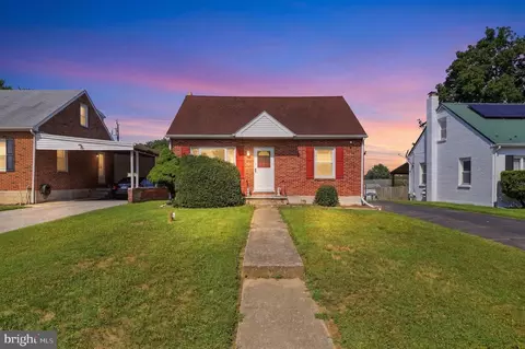 324 Greystone Rd, York, PA 17402