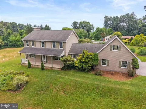 Exterior - 333 Newcomer Rd, Windsor, PA 17366 photo 2 of 21