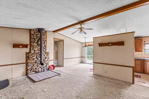 Living - 333 Newcomer Rd, Windsor, PA 17366 photo 11 of 13