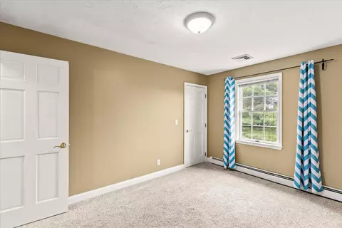 Bedroom - 333 Newcomer Rd, Windsor, PA 17366 photo 9 of 12