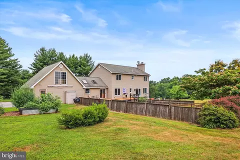 Exterior - 333 Newcomer Rd, Windsor, PA 17366 photo 3 of 21