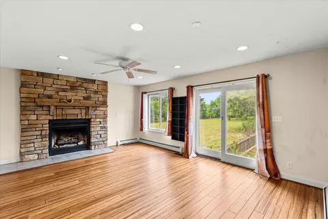Living - 333 Newcomer Rd, Windsor, PA 17366 photo 3 of 13
