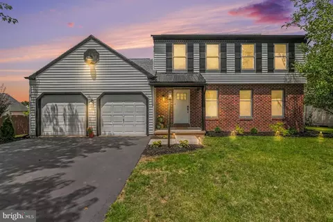 45 Violet Dr, Etters, PA 17319