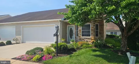 623 Northland Dr #67, Hanover, PA 17331
