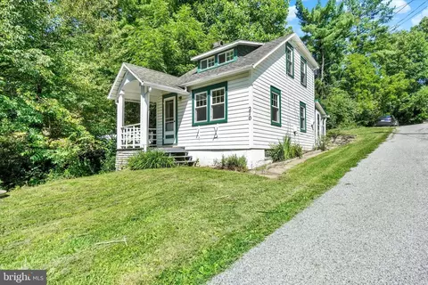 270 Green Valley Rd, York, PA 17403