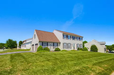 1802 Michelle Dr, York, PA 17408