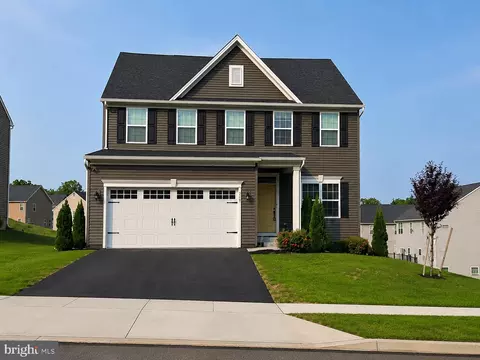 219 Chadsworth Way, York, PA 17402