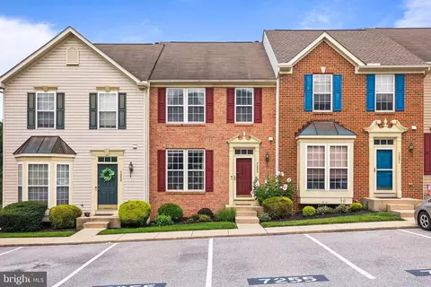 7255 N Sentinel Ln, York, PA 17403