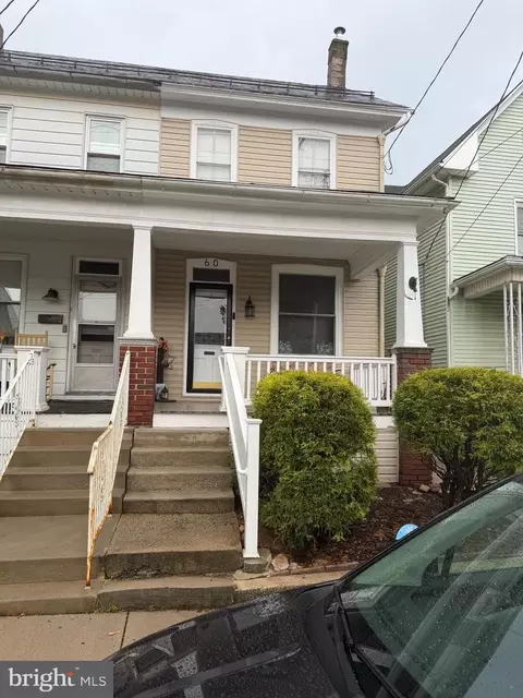 60 E Maple St, Dallastown, PA 17313