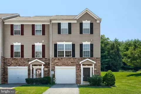 3831 Armory Ln #3831, York, PA 17408