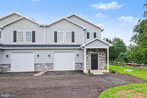 509 S Baltimore St, Dillsburg, PA 17019