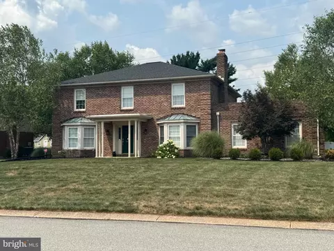 2670 Oberlin Dr, York, PA 17404