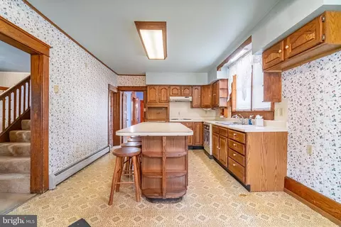 Kitchen - 33 W Maple St, East Prospect, PA 17317 photo 1 of 5