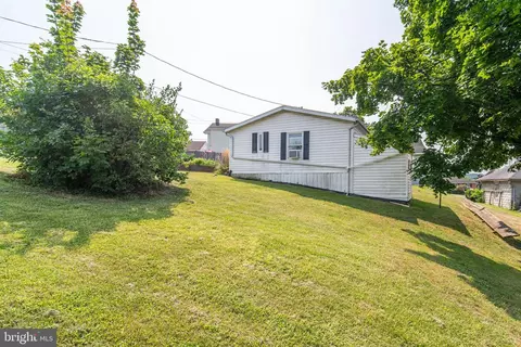 Other - 33 W Maple St, East Prospect, PA 17317 photo 3 of 9
