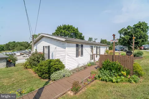 Other - 33 W Maple St, East Prospect, PA 17317 photo 2 of 9