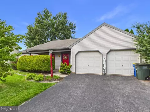 3707 Wheatland Dr, Dover, PA 17315