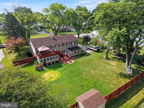 2570 Primrose Ln, York, PA 17404