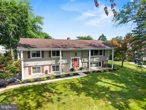 2570 Primrose Ln, York, PA 17404