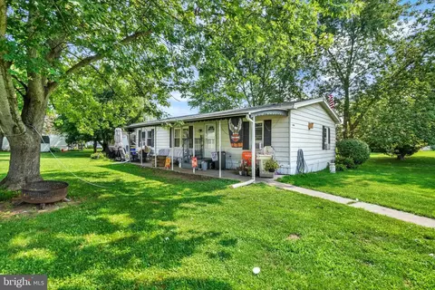 4244 Leah Ave, Dover, PA 17315