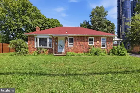17855 Barrens Rd N, Stewartstown, PA 17363
