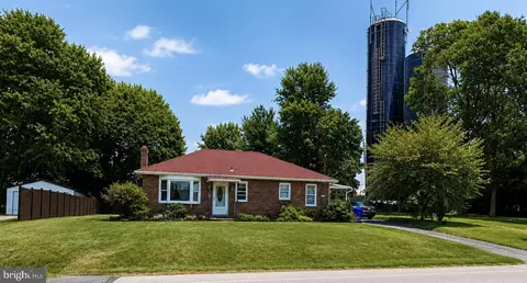 17855 Barrens Rd N, Stewartstown, PA 17363