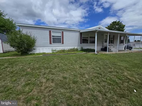 126 Gateshead Dr, Stewartstown, PA 17363