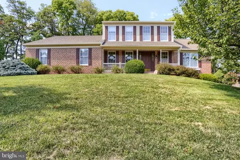 20 Oak Hill Dr, Etters, PA 17319
