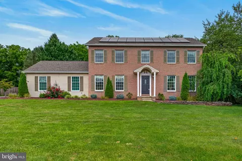 3060 Whitehurst Ct, York, PA 17404