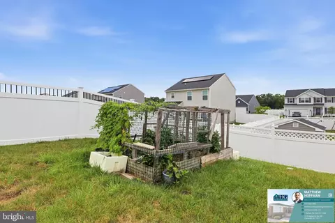 Exterior - 3535 Winter Dr, Dover, PA 17315 photo 4 of 4