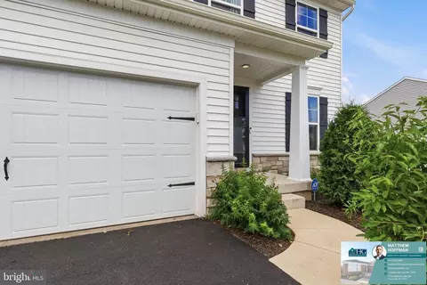 Exterior - 3535 Winter Dr, Dover, PA 17315 photo 2 of 4