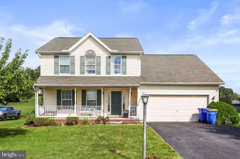 222 Runningboard Rd, Stewartstown, PA 17363