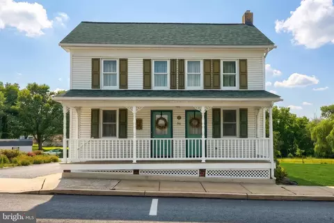 34 N Main St, York New Salem, PA 17371