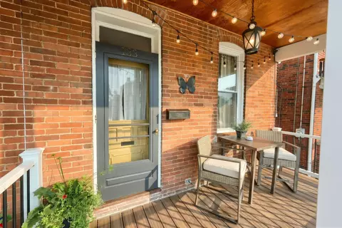 133 S Walnut St, Dallastown, PA 17313