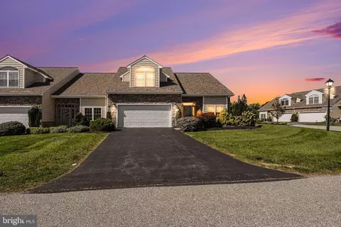 2901 Sloane Cir #1, York, PA 17404