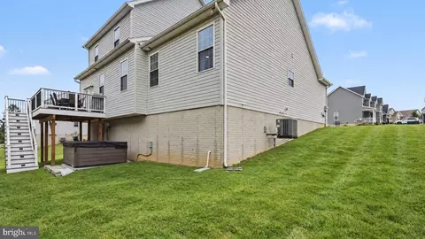 Exterior - 15 Cantera Way, Hanover, PA 17331 photo 11 of 13