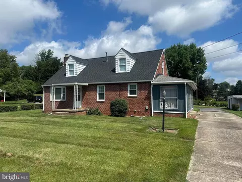 1909 Roosevelt Ave, York, PA 17408