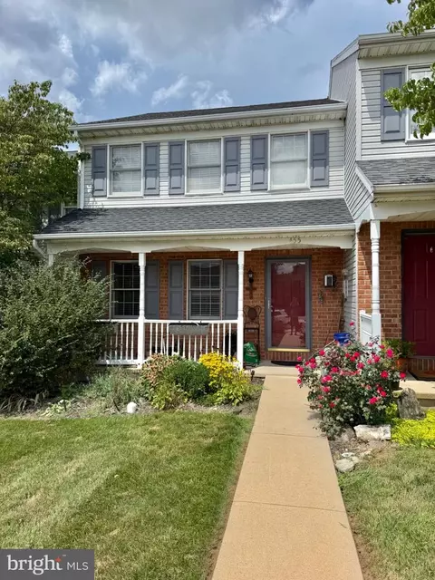 455 Peppermill Ln, York, PA 17404
