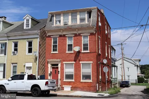 223 S Penn St, York, PA 17401