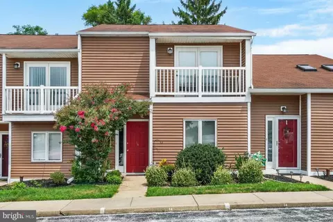 14 Copperwood Ct, York, PA 17408