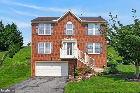16607 Kennedy Cir, Shrewsbury, PA 17361