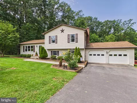 5265 Arnold Rd, Glenville, PA 17329