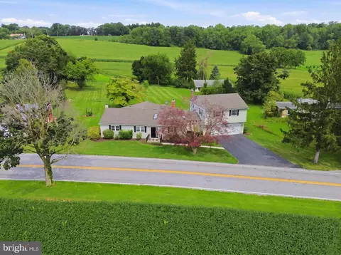 11951 Rockville Rd, Glen Rock, PA 17327