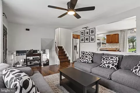 Entry Way - 310 Rita Rd, York, PA 17402 photo 2 of 4